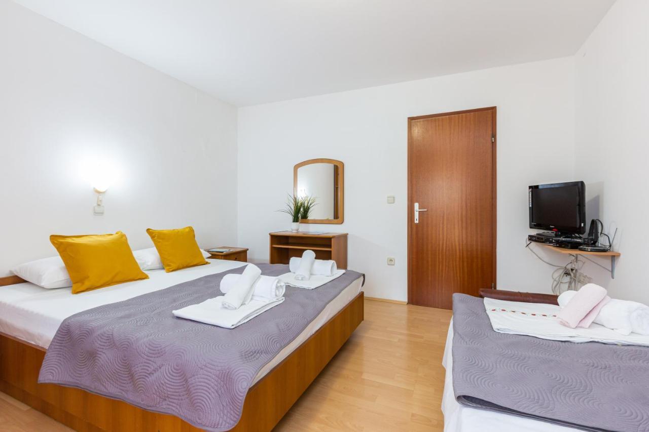 Apartments Marin With Sea View Baška Екстериор снимка